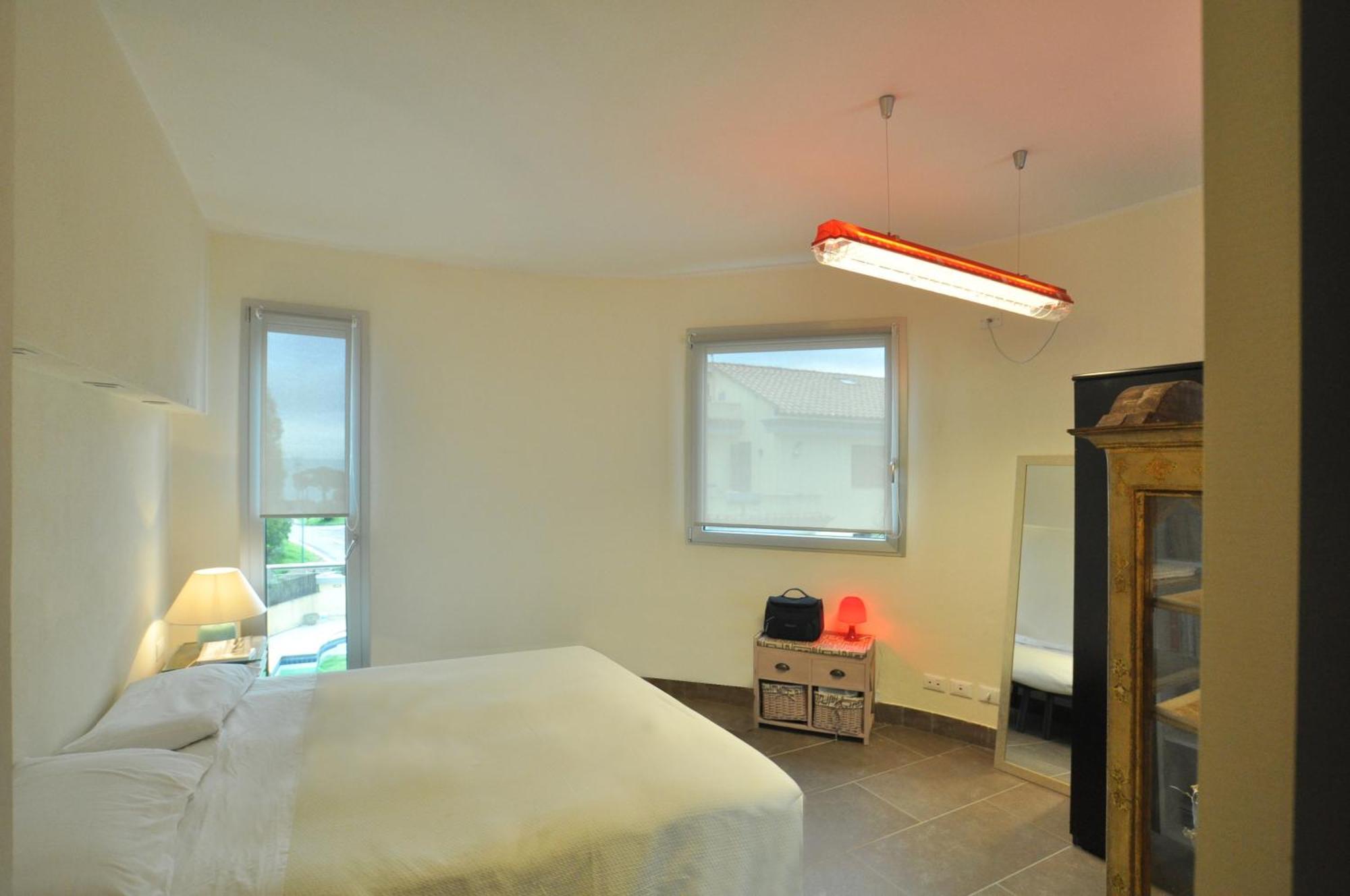 לינה וארוחת בוקר Quartu SantʼElena Art House Quartu - Margine Rosso חדר תמונה