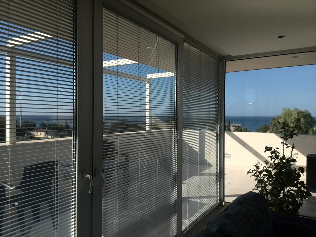 לינה וארוחת בוקר Quartu SantʼElena Art House Quartu - Margine Rosso חדר תמונה