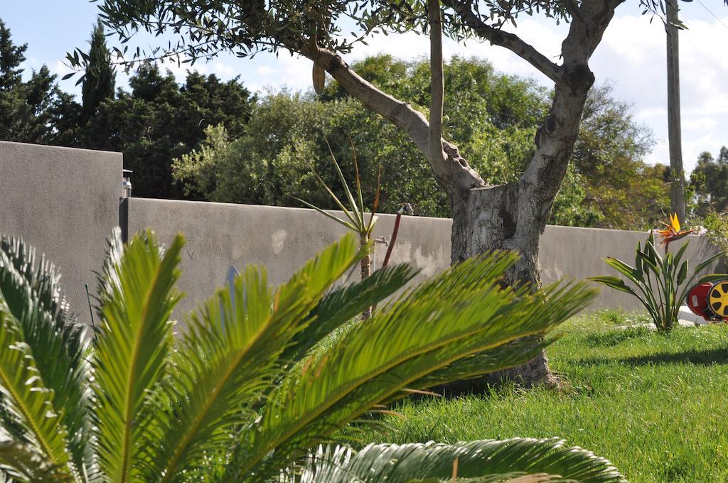לינה וארוחת בוקר Quartu SantʼElena Art House Quartu - Margine Rosso מראה חיצוני תמונה