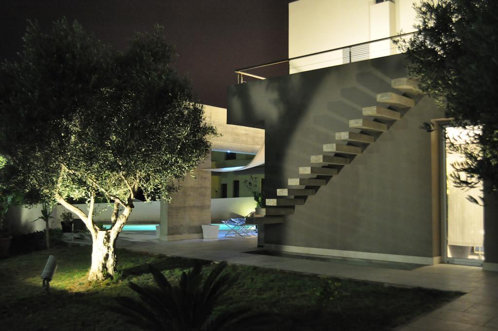 לינה וארוחת בוקר Quartu SantʼElena Art House Quartu - Margine Rosso חדר תמונה