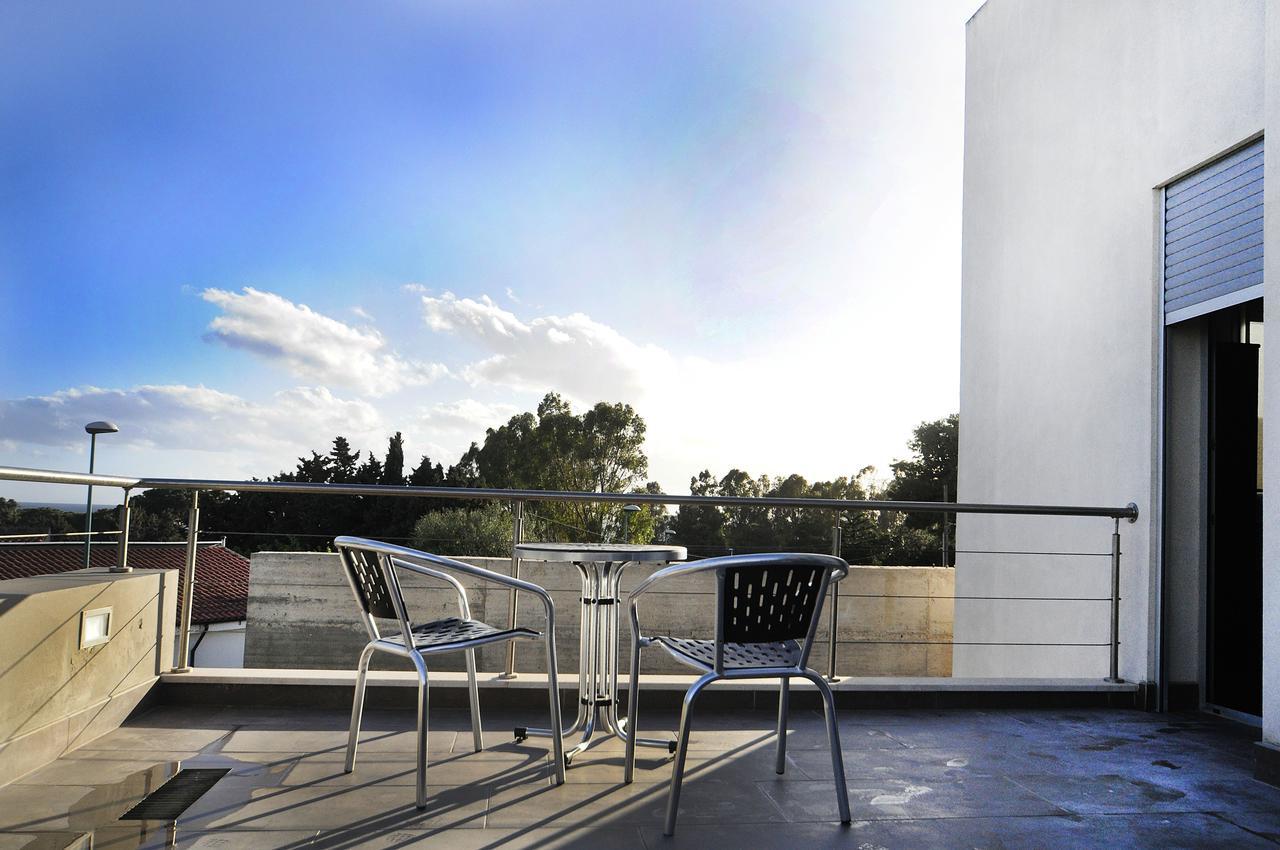 לינה וארוחת בוקר Quartu SantʼElena Art House Quartu - Margine Rosso מראה חיצוני תמונה